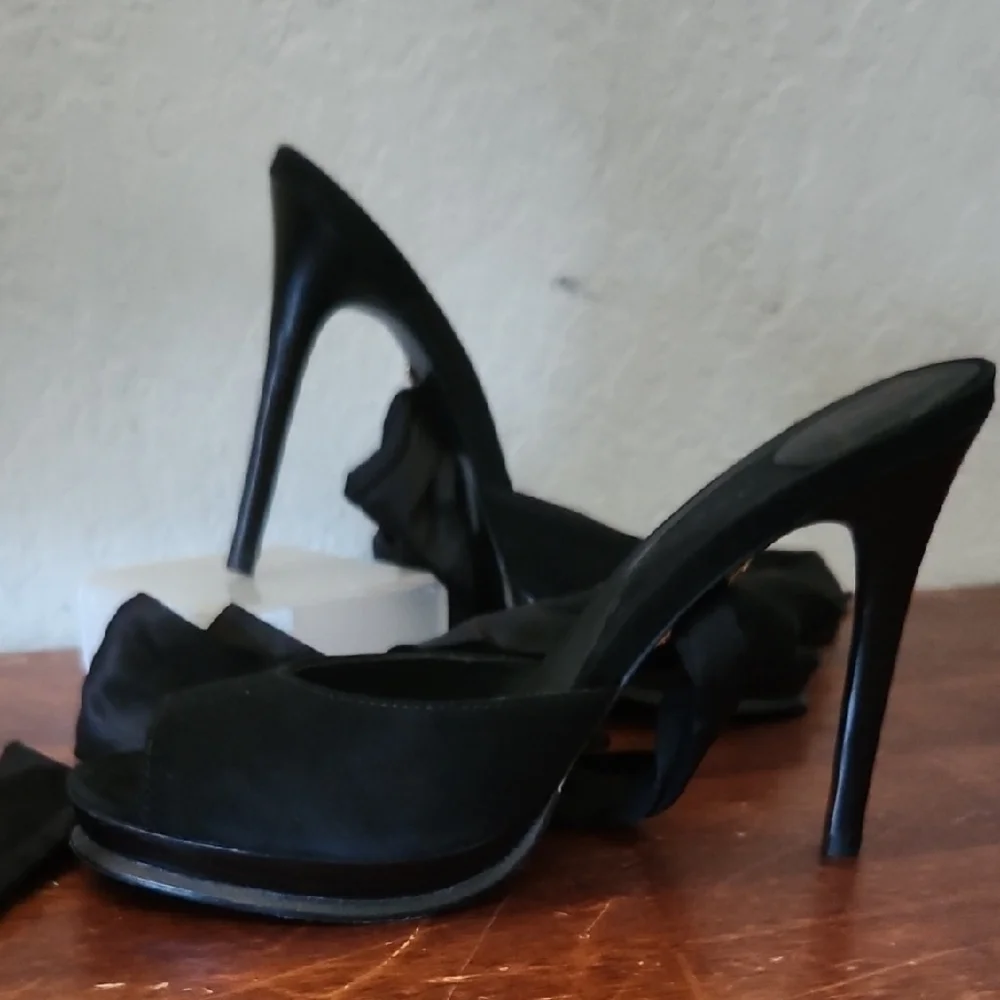 DVF Eva Ballerina Open Toe Ribbon Black Size 8M